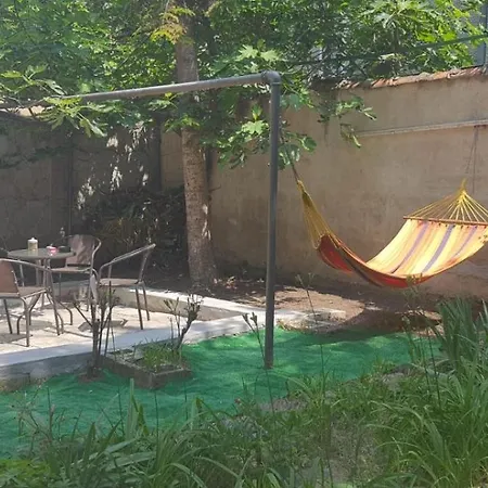 بيت شباب At *